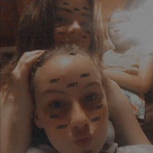 Meet your Posher, Lucy